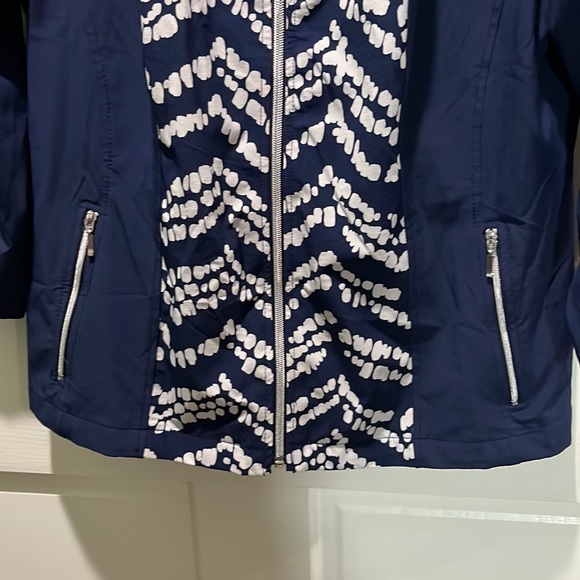 $7SALE Chicos Zenergy athletic jacket full zip Navy Blue White Pockets - Picture 5 of 12
